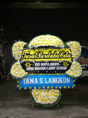 Papan Bunga Duka di Pagaden