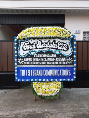Papan Bunga Duka di Pagaden